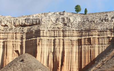 Define surface rock influence on excavation plans