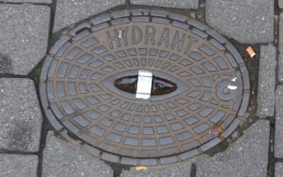 Where are manholes and hydrants located?